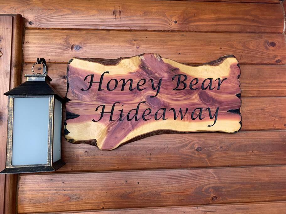 Honeybear Hideaway Cabin Hayward Bagian luar foto