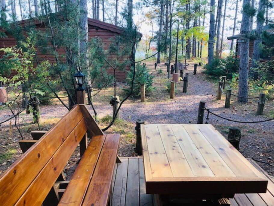 Honeybear Hideaway Cabin Hayward Bagian luar foto