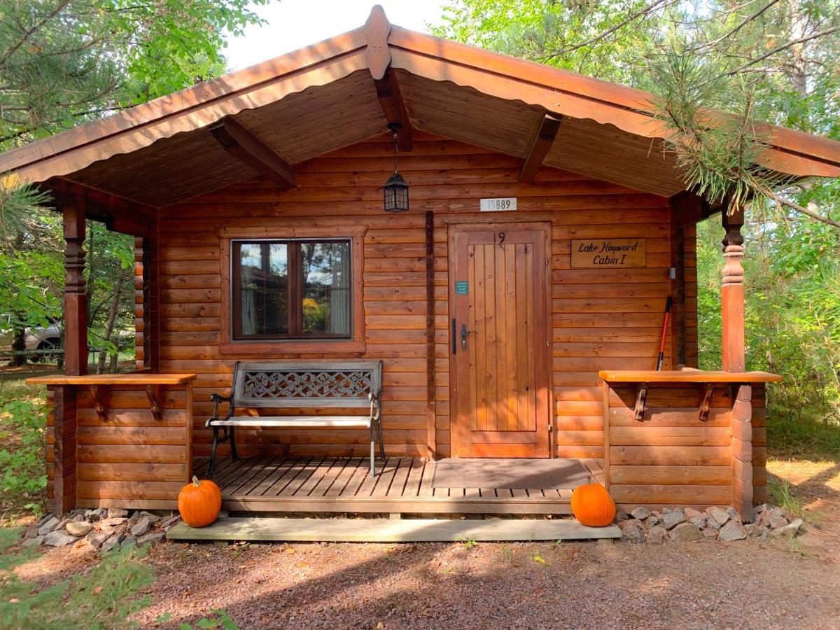 Honeybear Hideaway Cabin Hayward Bagian luar foto